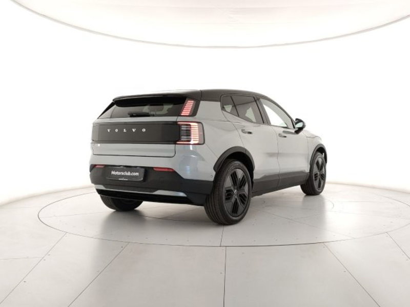 Volvo EX30 Cross Country nuova a Modena (5)