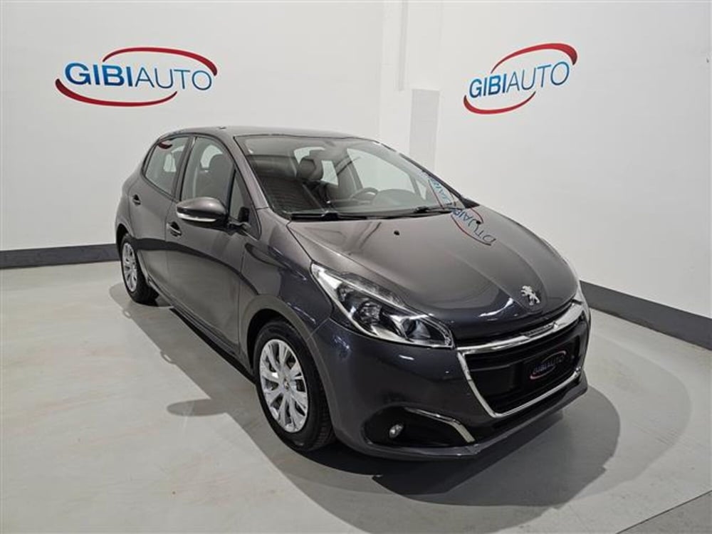 Peugeot 208 usata a Palermo