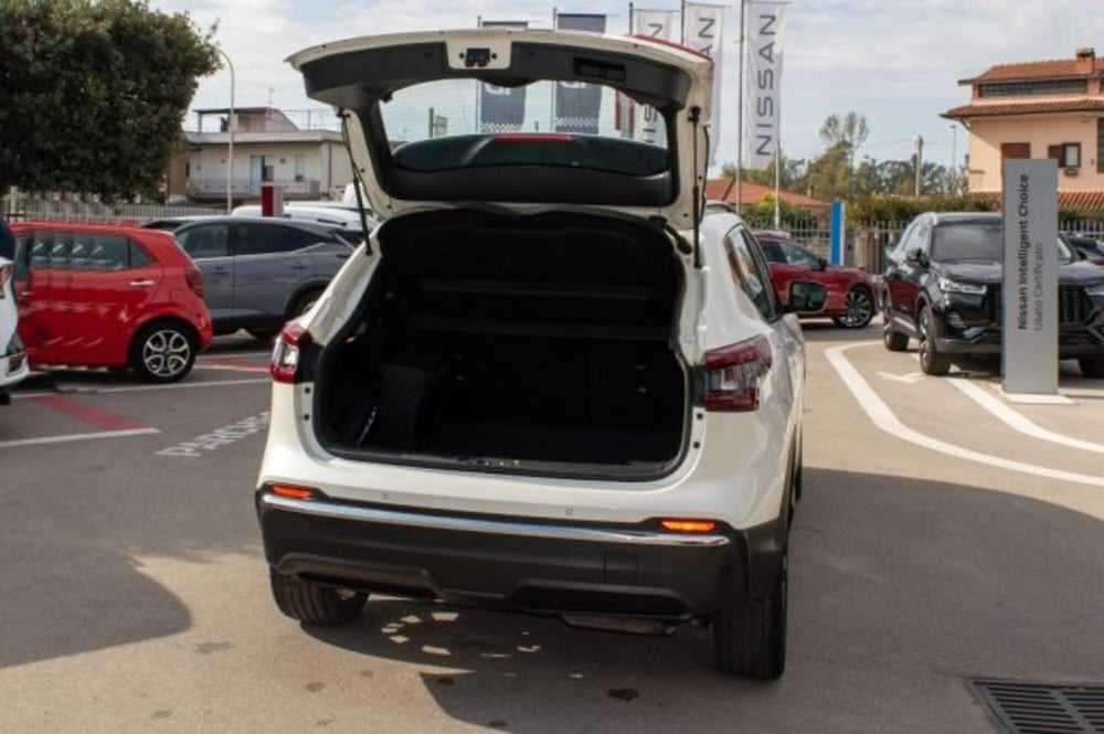 Nissan Qashqai usata a Latina (7)