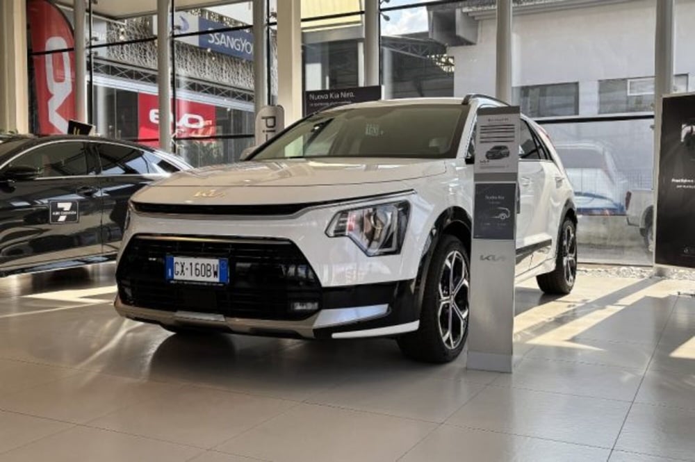 Kia Niro nuova a Latina (3)