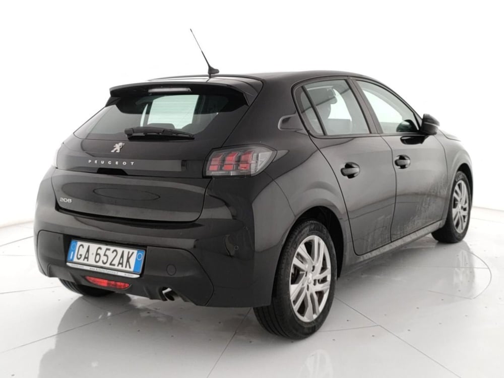 Peugeot 208 usata a Roma (2)