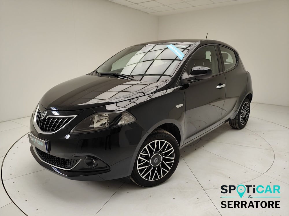 Lancia Ypsilon usata a Como