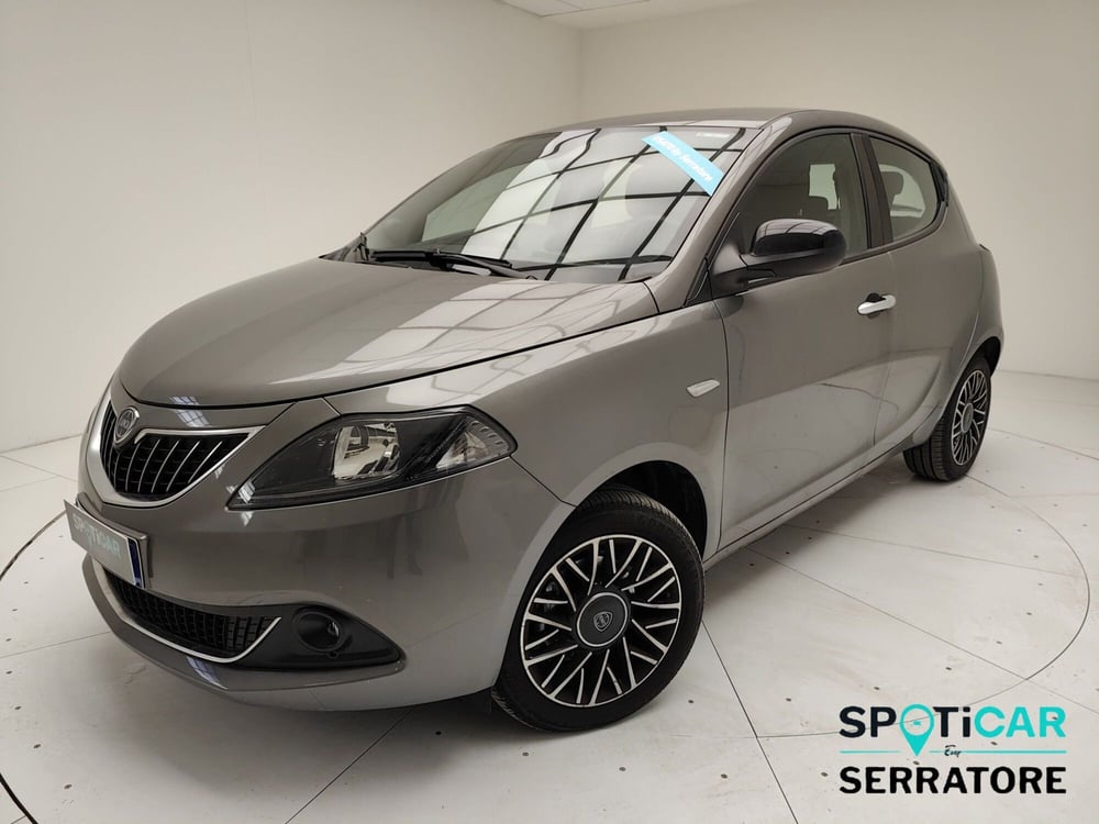 Lancia Ypsilon usata a Como