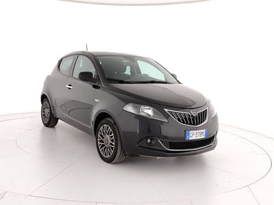 Lancia Ypsilon 1.0 FireFly 5 porte S&amp;S Hybrid Gold Plus del 2023 usata a Caserta