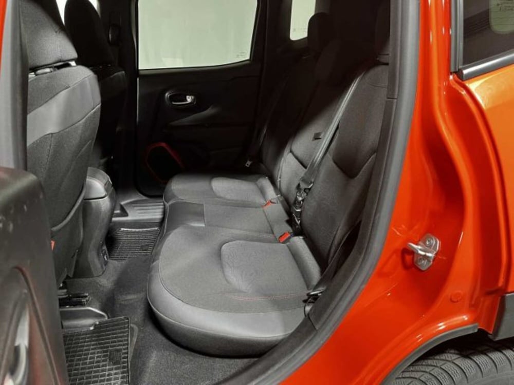 Jeep Renegade usata a Sondrio (11)