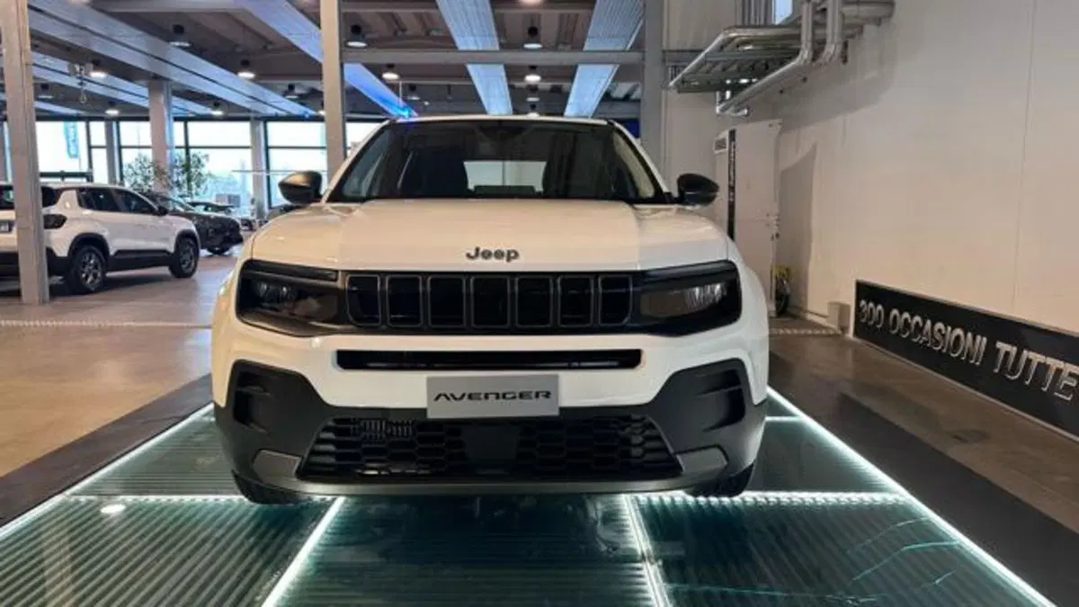 Jeep Avenger nuova a Reggio Emilia (2)