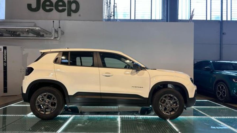 Jeep Avenger nuova a Reggio Emilia (7)