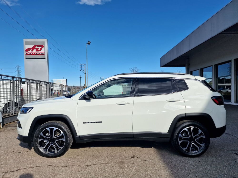 Jeep Compass nuova a Varese (8)