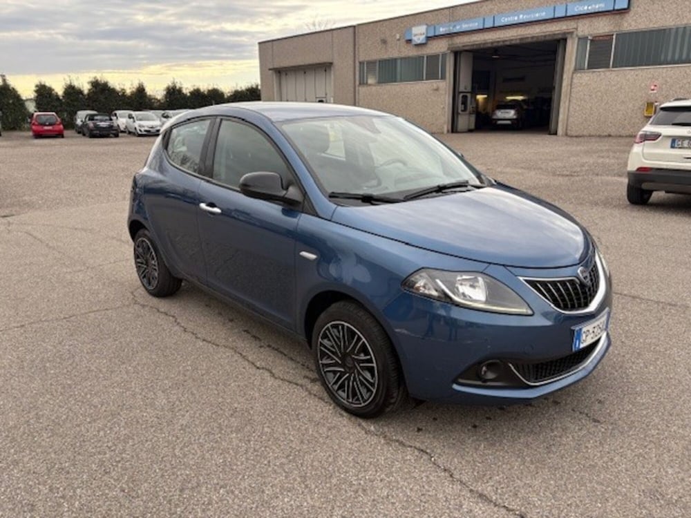 Lancia Ypsilon usata a Varese