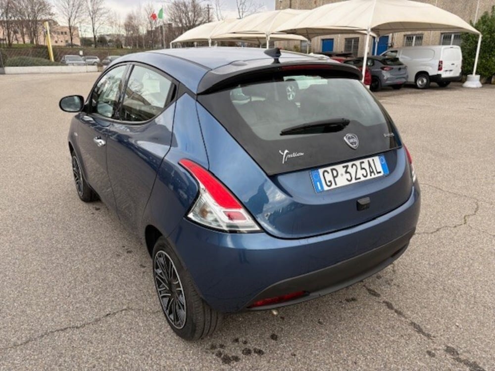 Lancia Ypsilon usata a Varese (11)