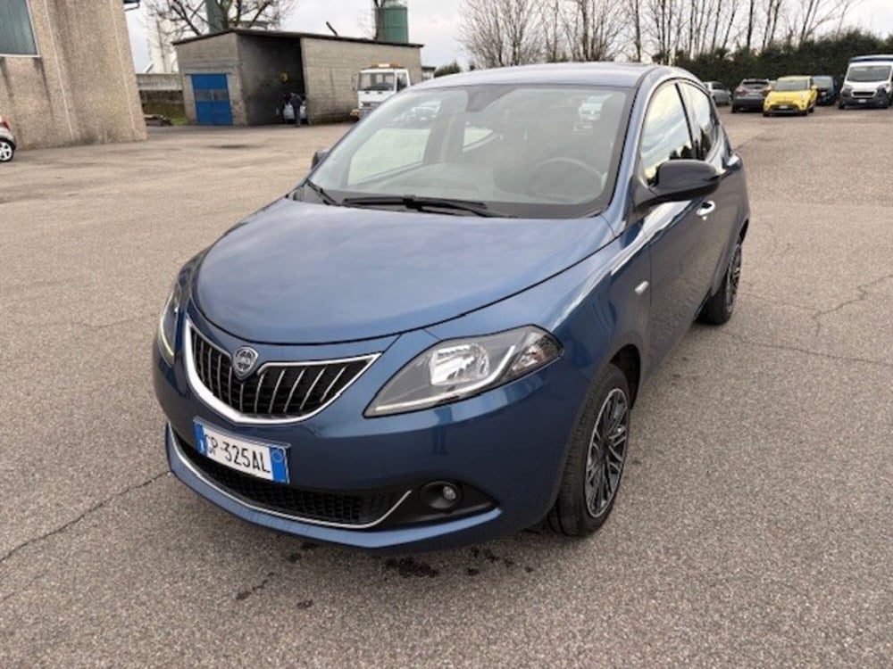 Lancia Ypsilon usata a Varese (7)