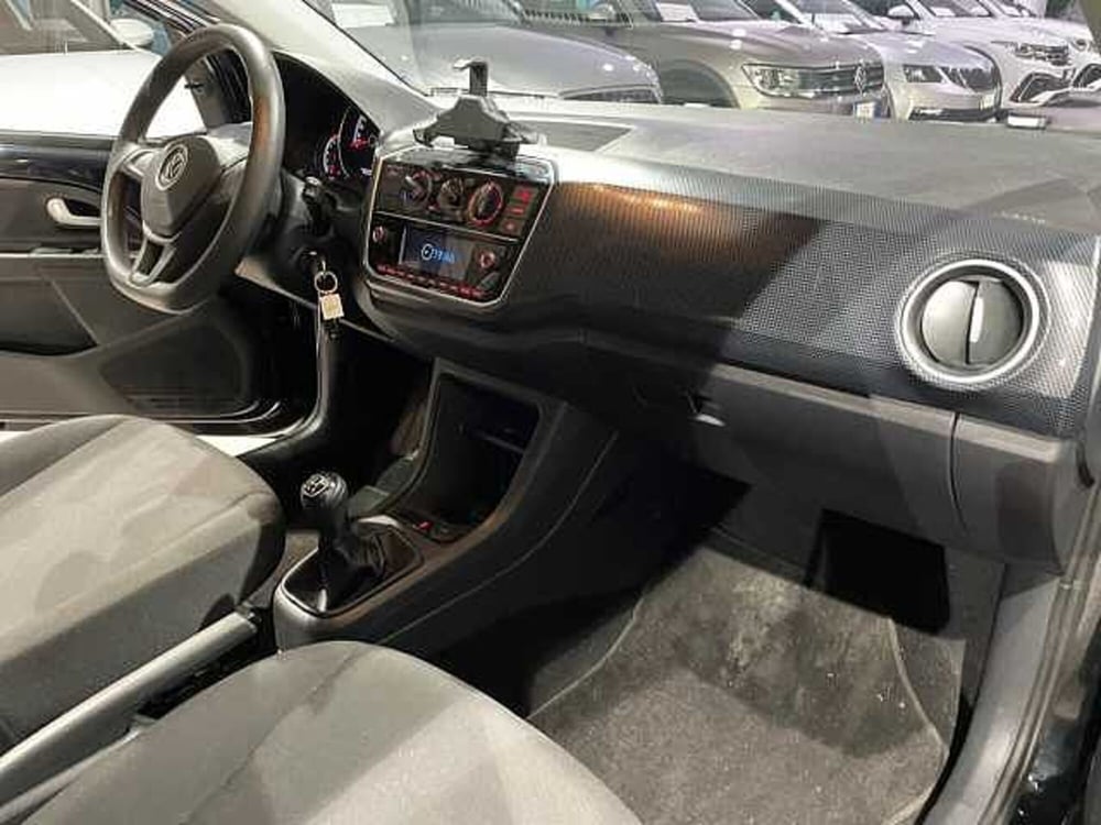 Volkswagen up! usata a Genova (10)