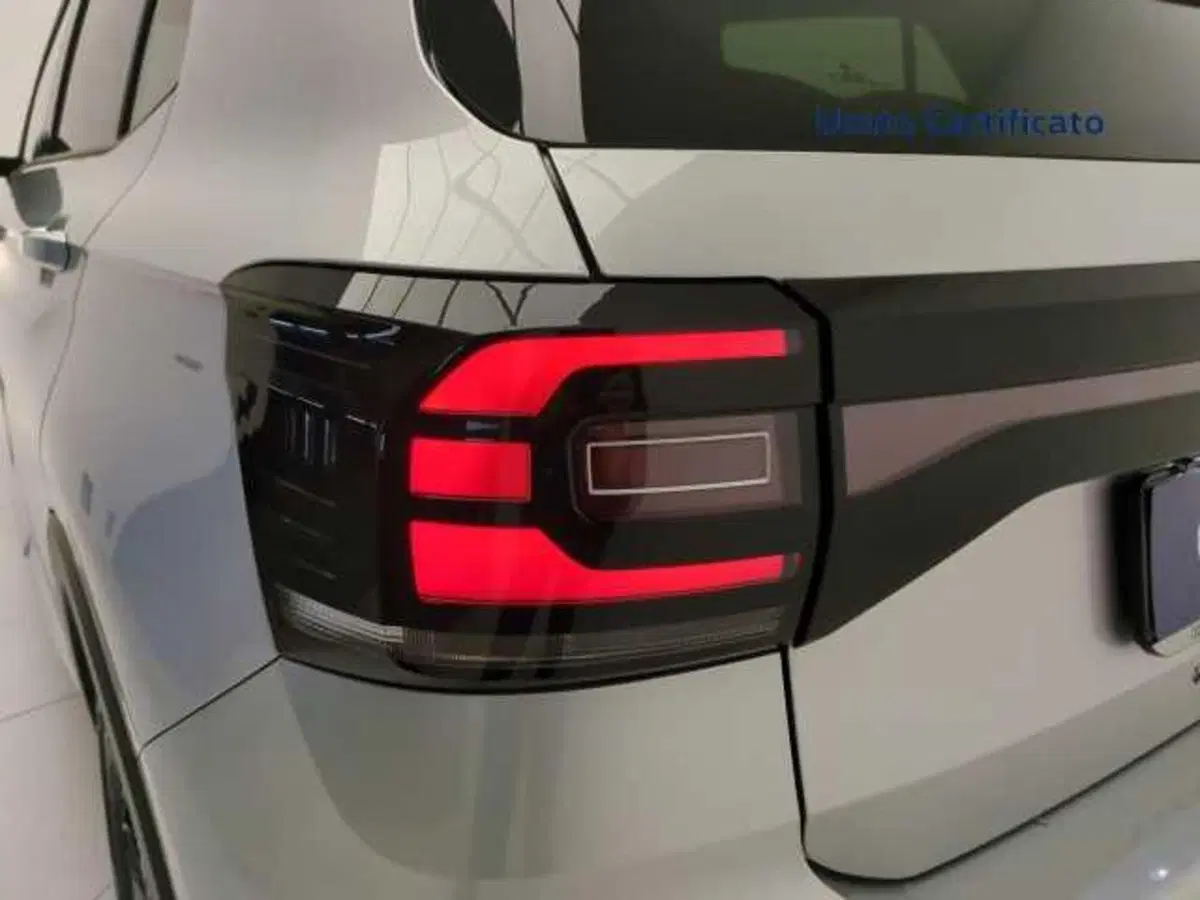 Volkswagen T-Cross usata a Avellino (12)