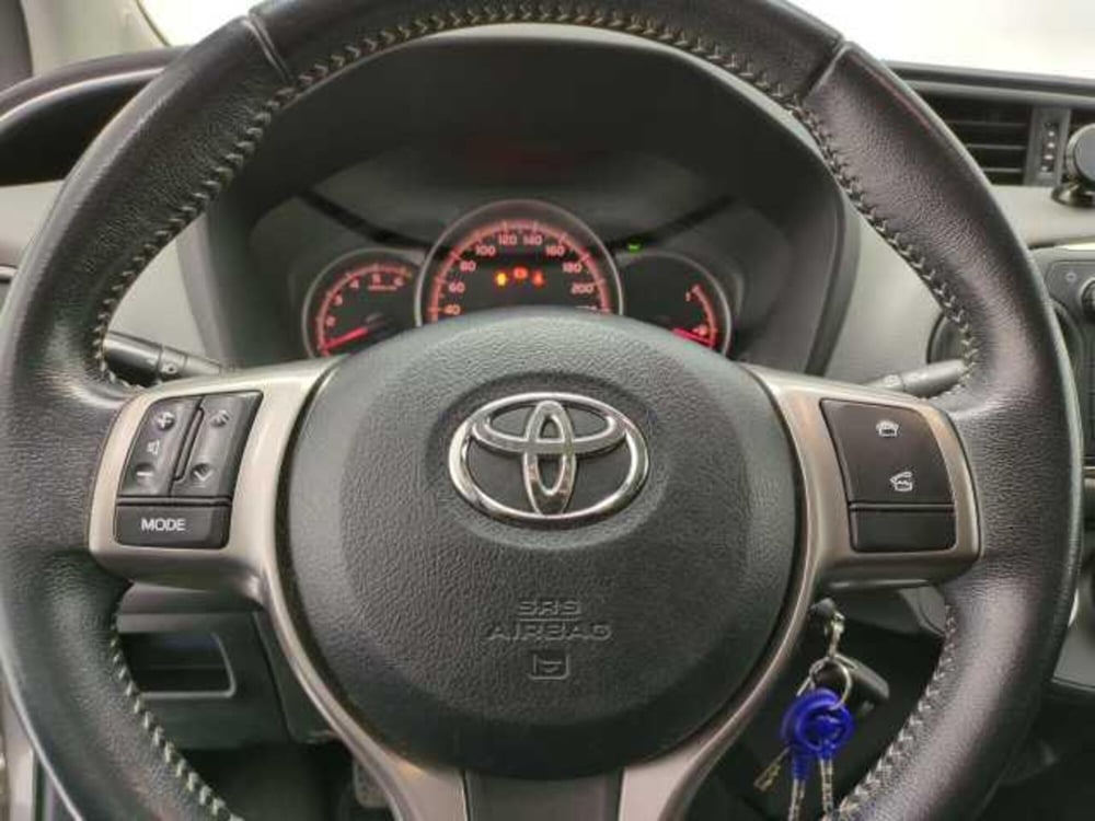 Toyota Yaris usata a Avellino (15)