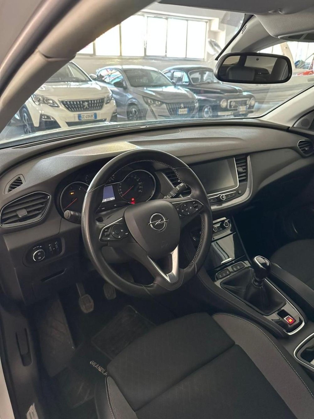 Opel Grandland X usata a Napoli (11)