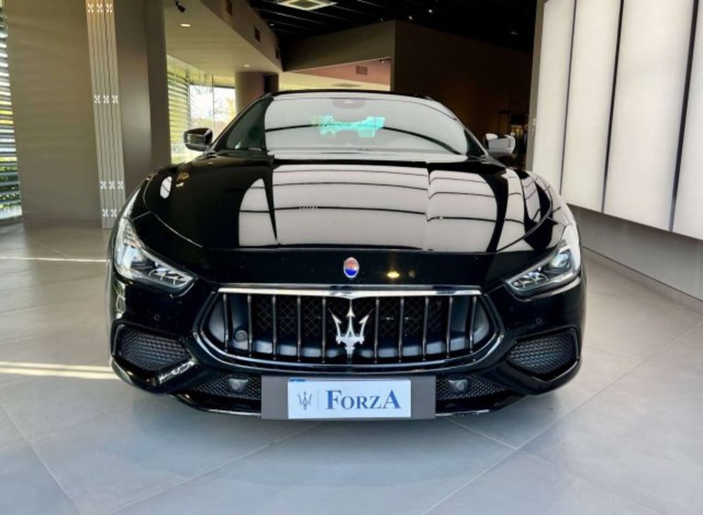 Maserati Ghibli usata a Torino (2)