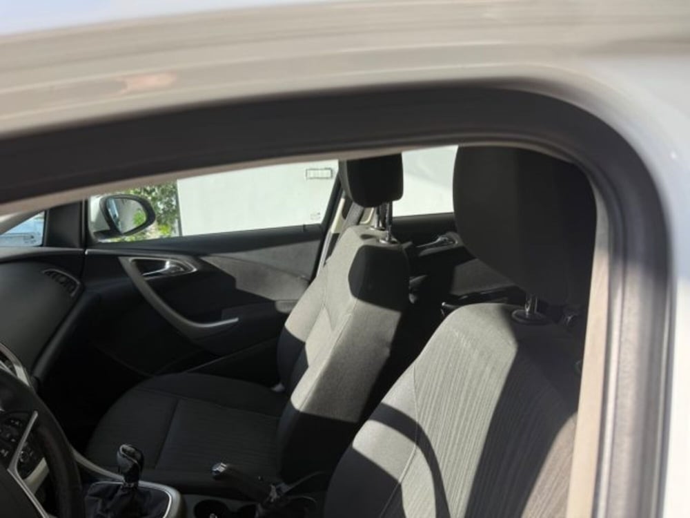Opel Astra usata a Napoli (15)