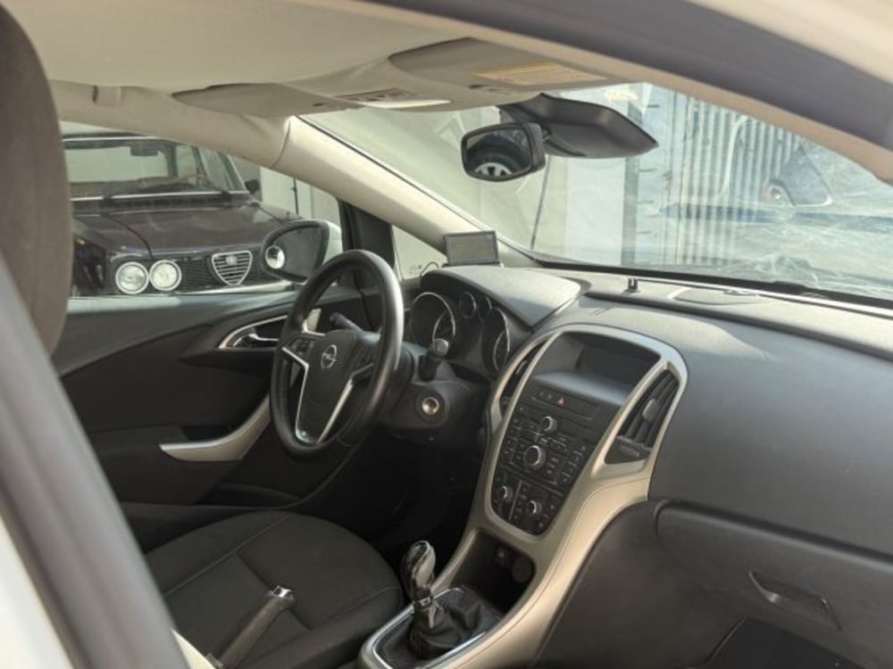 Opel Astra usata a Napoli (6)
