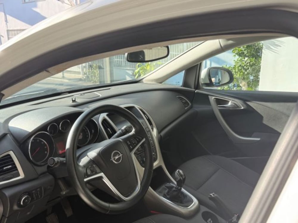 Opel Astra usata a Napoli (7)