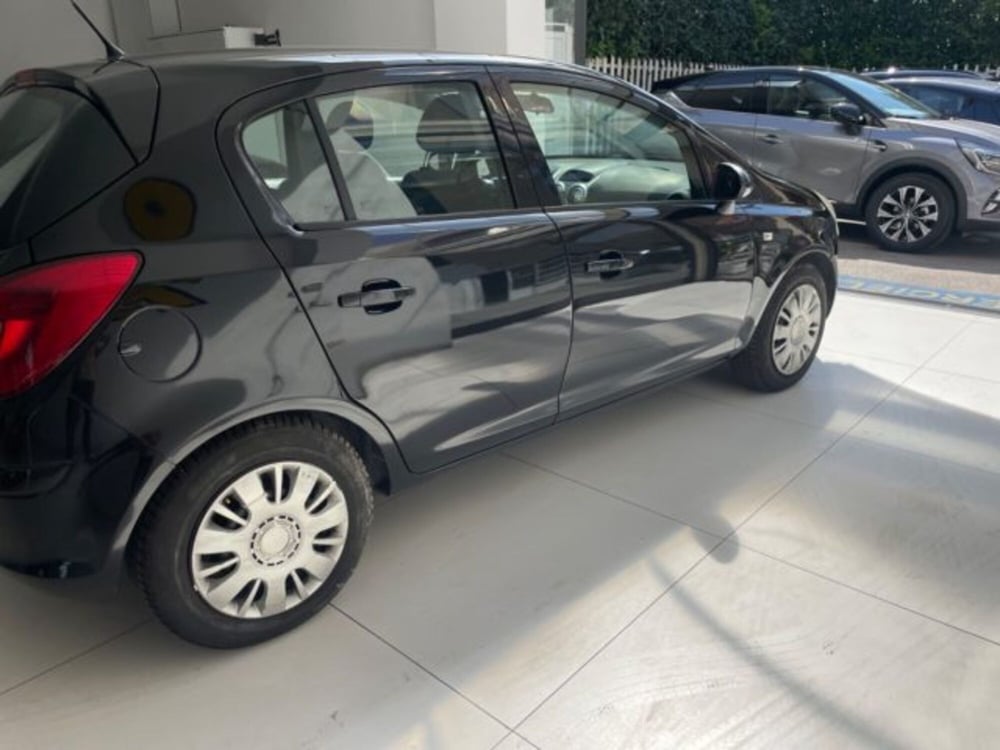 Opel Corsa usata a Napoli (7)