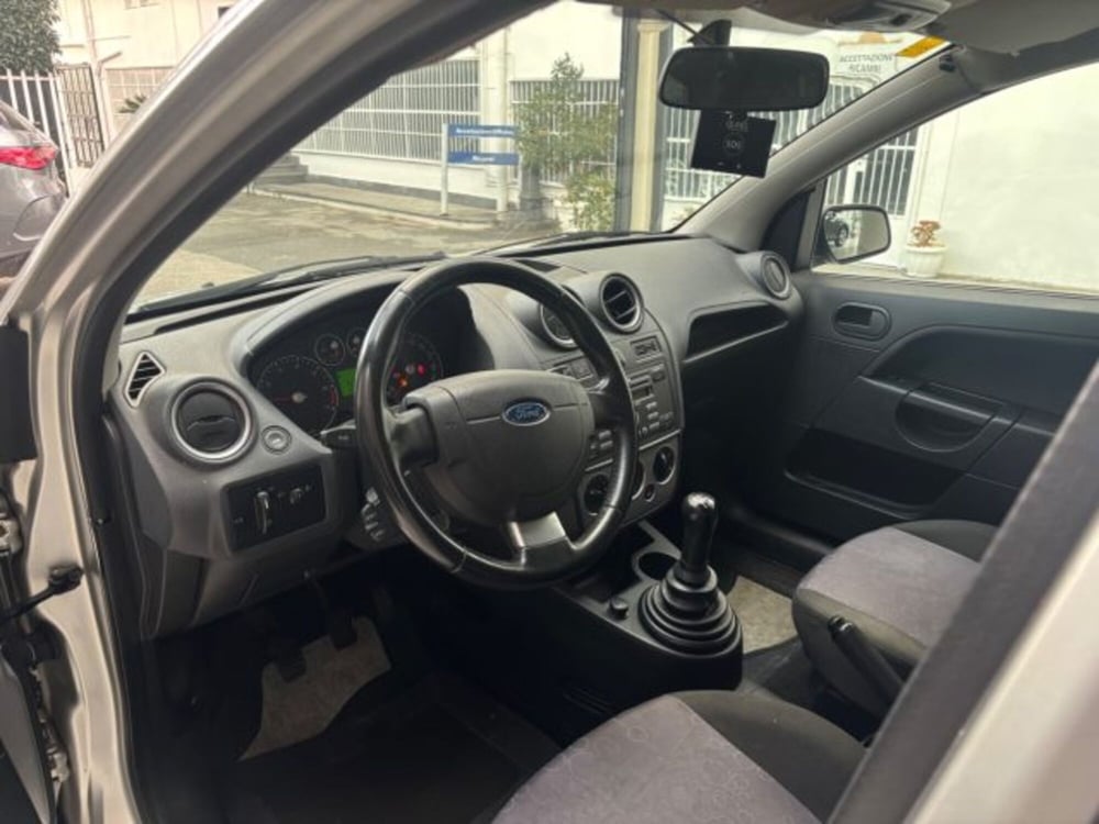 Ford Fiesta usata a Napoli (8)