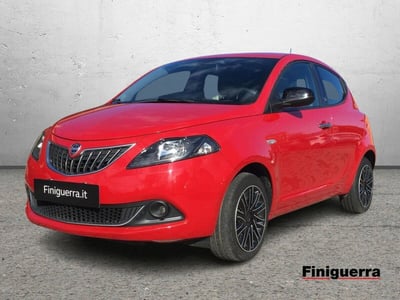 Lancia Ypsilon 1.0 FireFly 5 porte S&amp;S Hybrid Ecochic Gold  del 2021 usata a Osnago