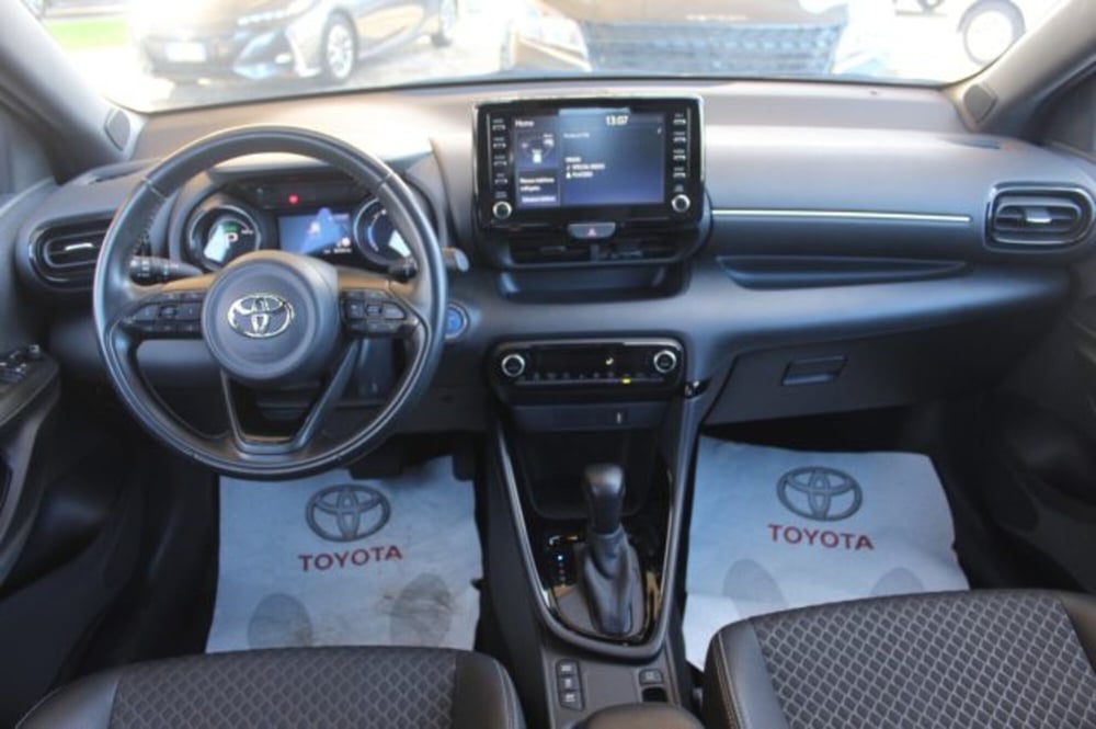 Toyota Yaris Cross usata a Roma (9)