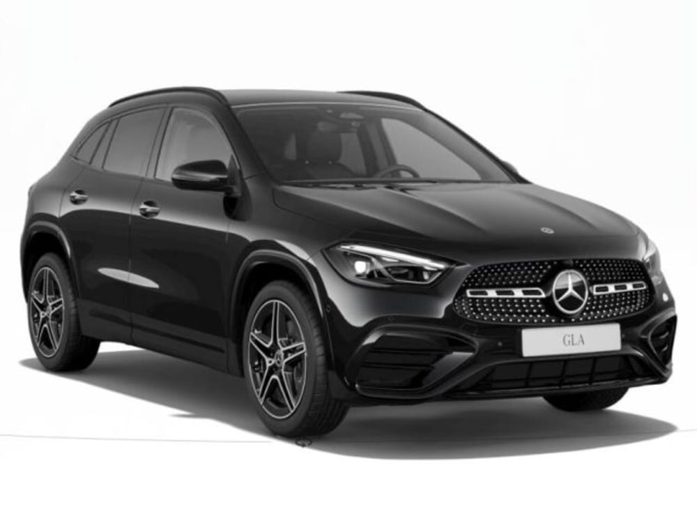 Mercedes-Benz GLA SUV nuova a Verona