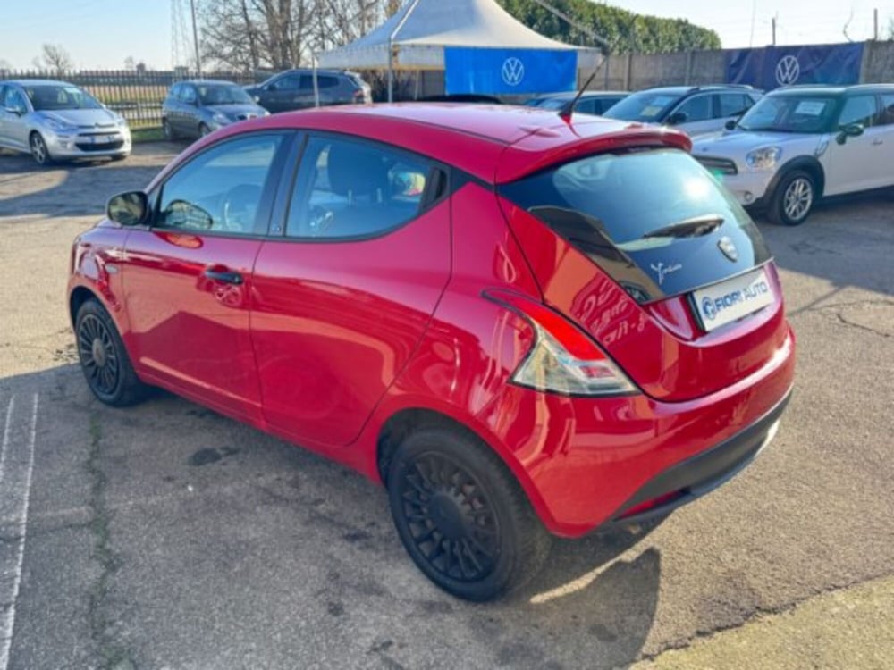 Lancia Ypsilon usata a Milano (3)