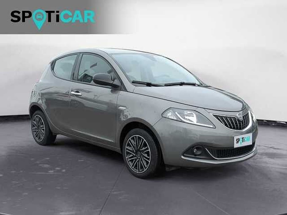 Lancia Ypsilon usata a Treviso (3)