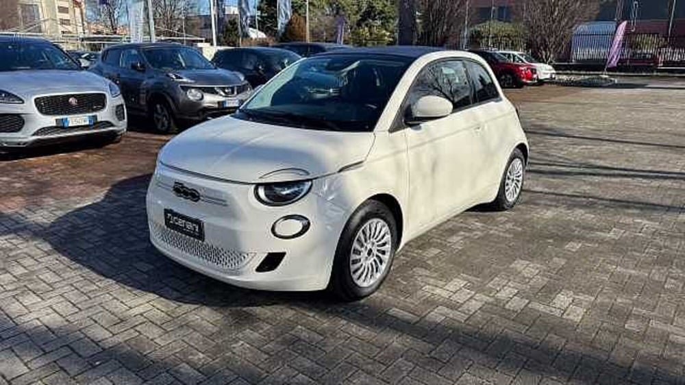 Fiat 500e Cabrio nuova a Milano