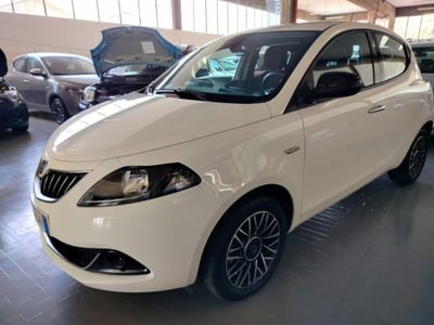 Lancia Ypsilon 1.0 FireFly 5 porte S&amp;S Hybrid Gold Plus del 2024 usata a Cesena