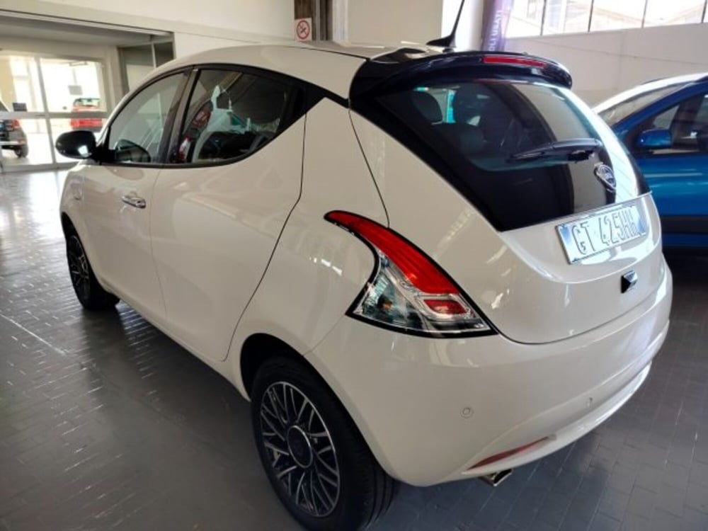 Lancia Ypsilon usata a Forlì-Cesena (14)