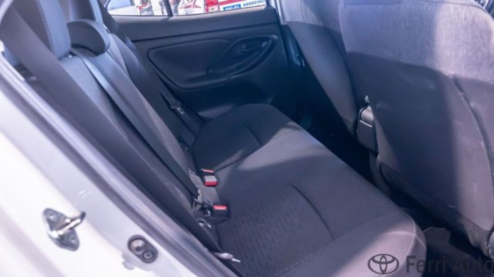 Toyota Yaris Cross nuova a Padova (7)