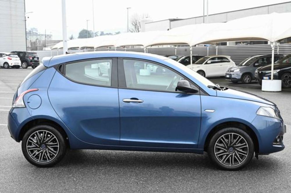 Lancia Ypsilon usata a Torino (4)