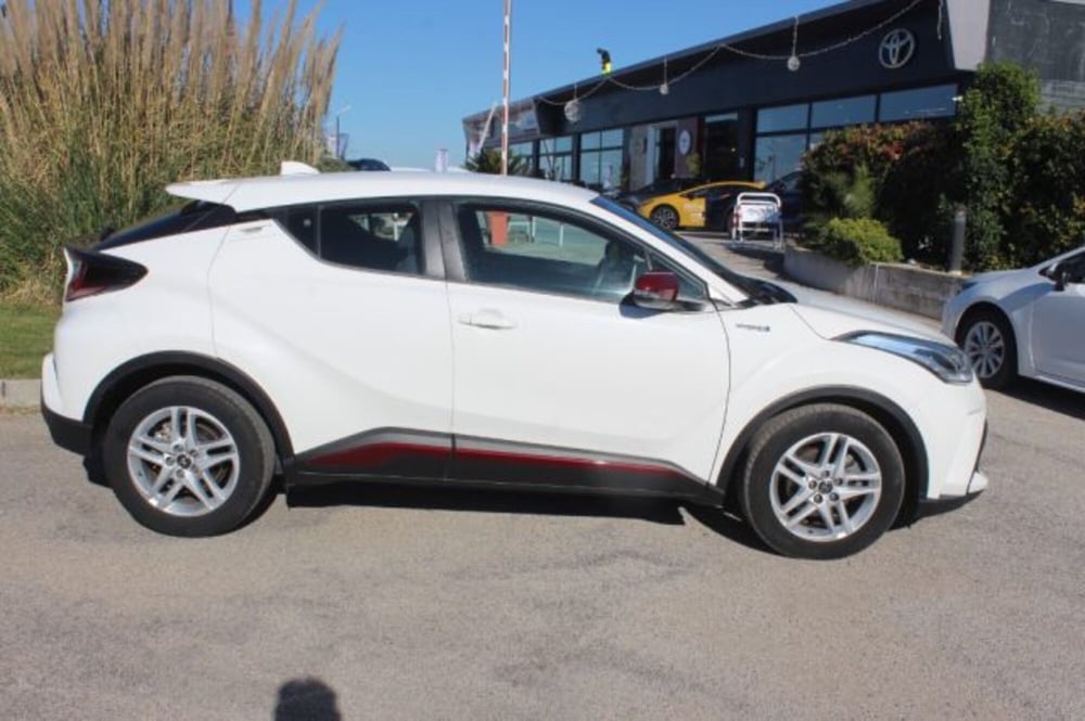 Toyota Toyota C-HR usata a Roma (14)