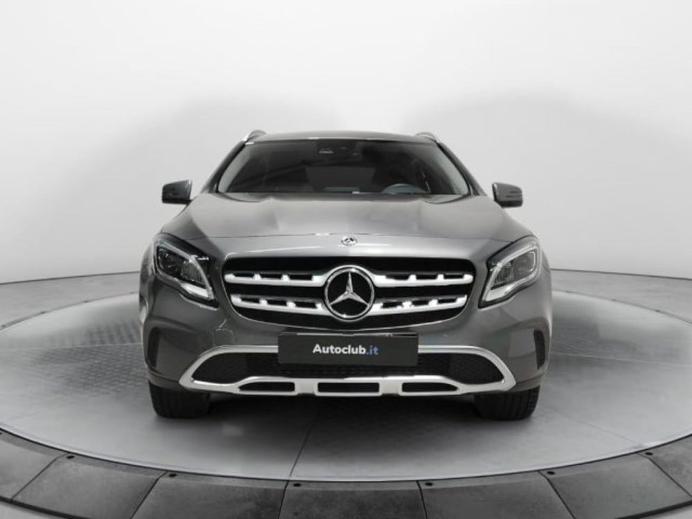 Mercedes-Benz GLA SUV usata a Modena (17)