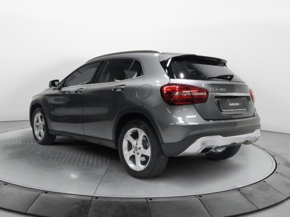 Mercedes-Benz GLA SUV usata a Modena (18)