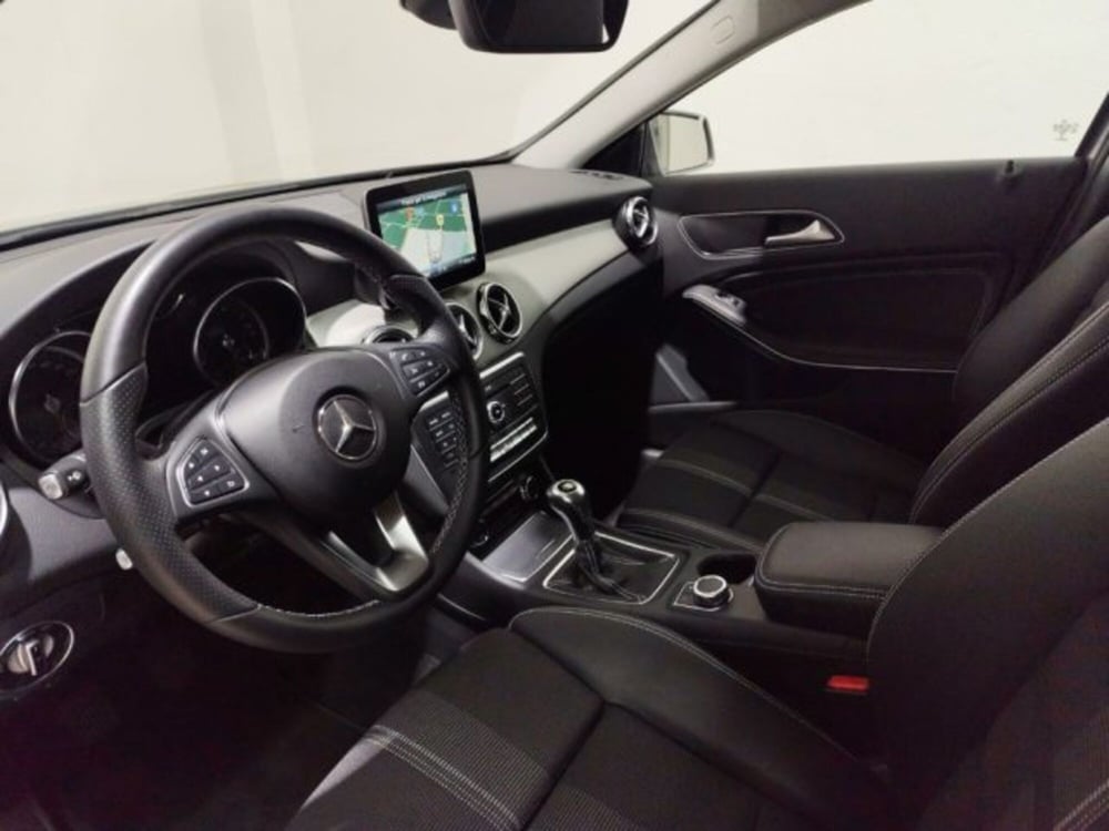 Mercedes-Benz GLA SUV usata a Modena (6)