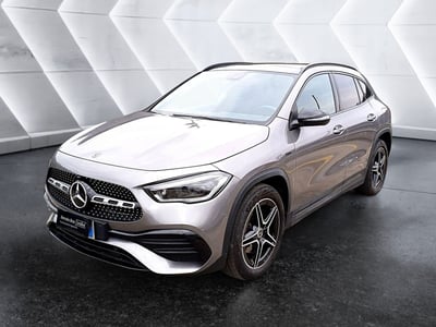 Mercedes-Benz GLA SUV 250 e EQ-Power Automatic Premium del 2021 usata