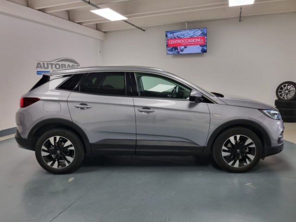 Opel Grandland X usata a Brescia (6)