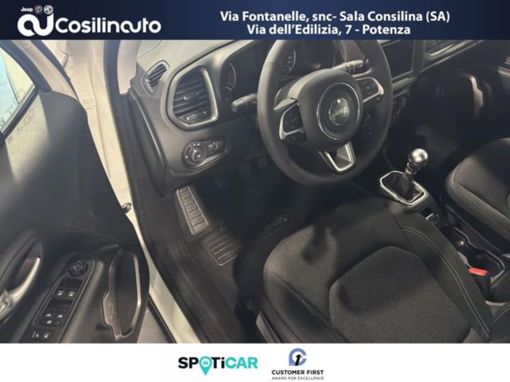 Jeep Renegade nuova a Salerno (15)