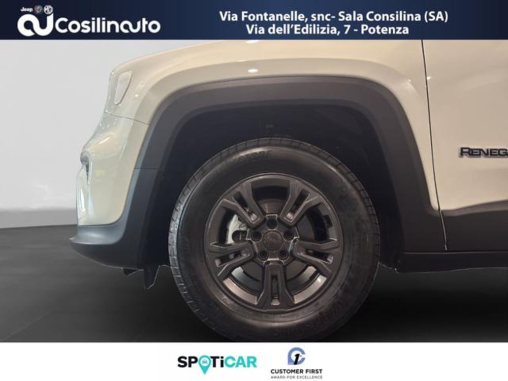 Jeep Renegade nuova a Salerno (18)