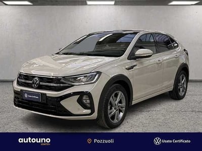 Volkswagen Taigo 1.0 TSI 110 CV DSG R-Line del 2023 usata a Pozzuoli