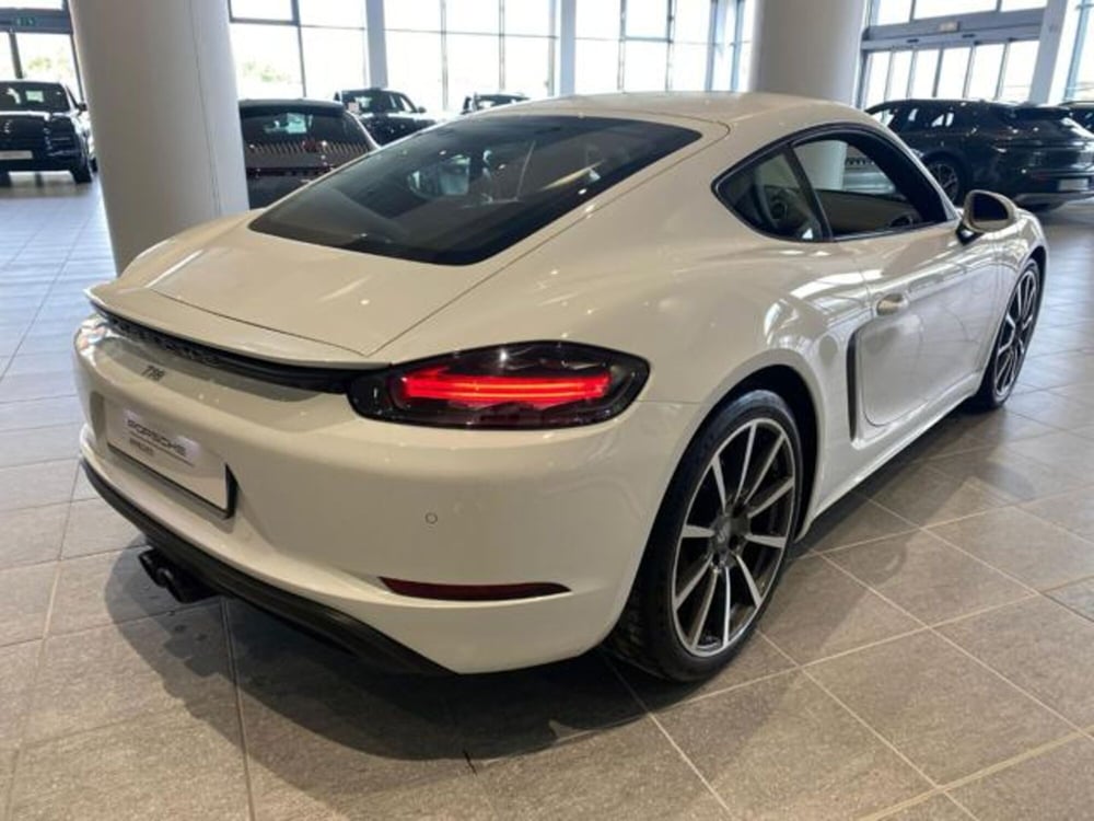 Porsche 718 Cayman  usata a Livorno (5)