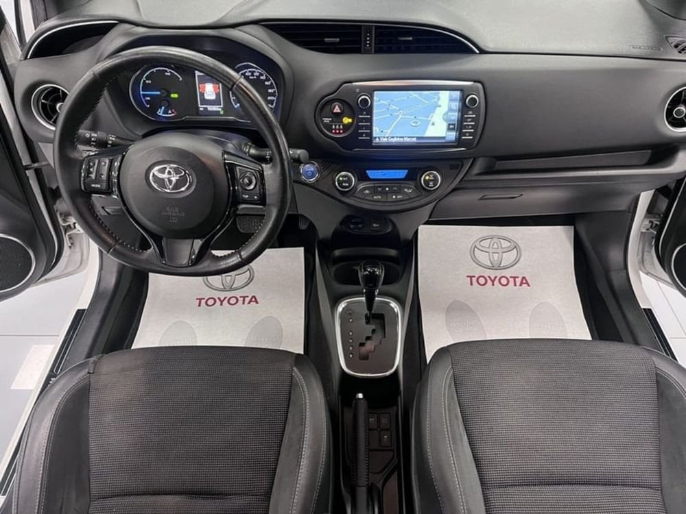 Toyota Yaris usata a Prato (8)