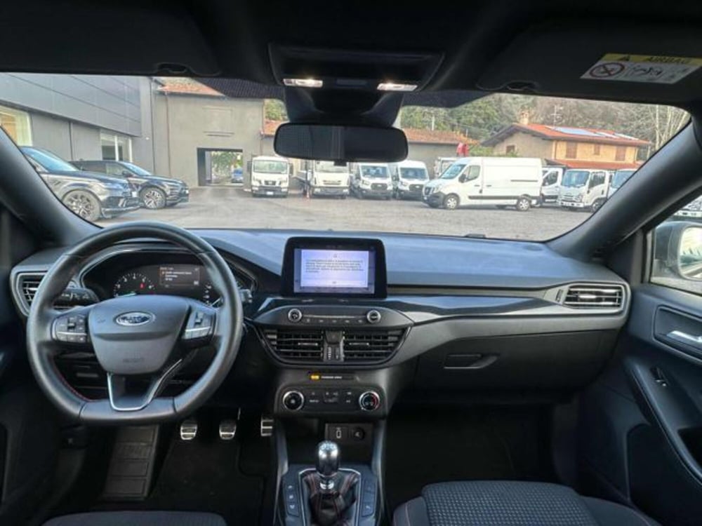 Ford Focus Station Wagon usata a Lucca (11)