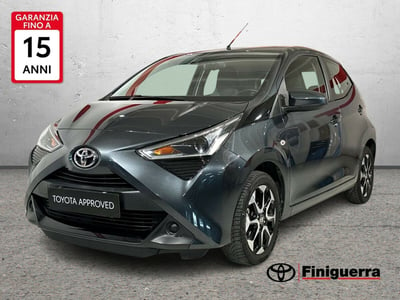 Toyota Aygo 1.0 VVT-i 72 CV 5 porte x-fun MMT  del 2021 usata a Civate