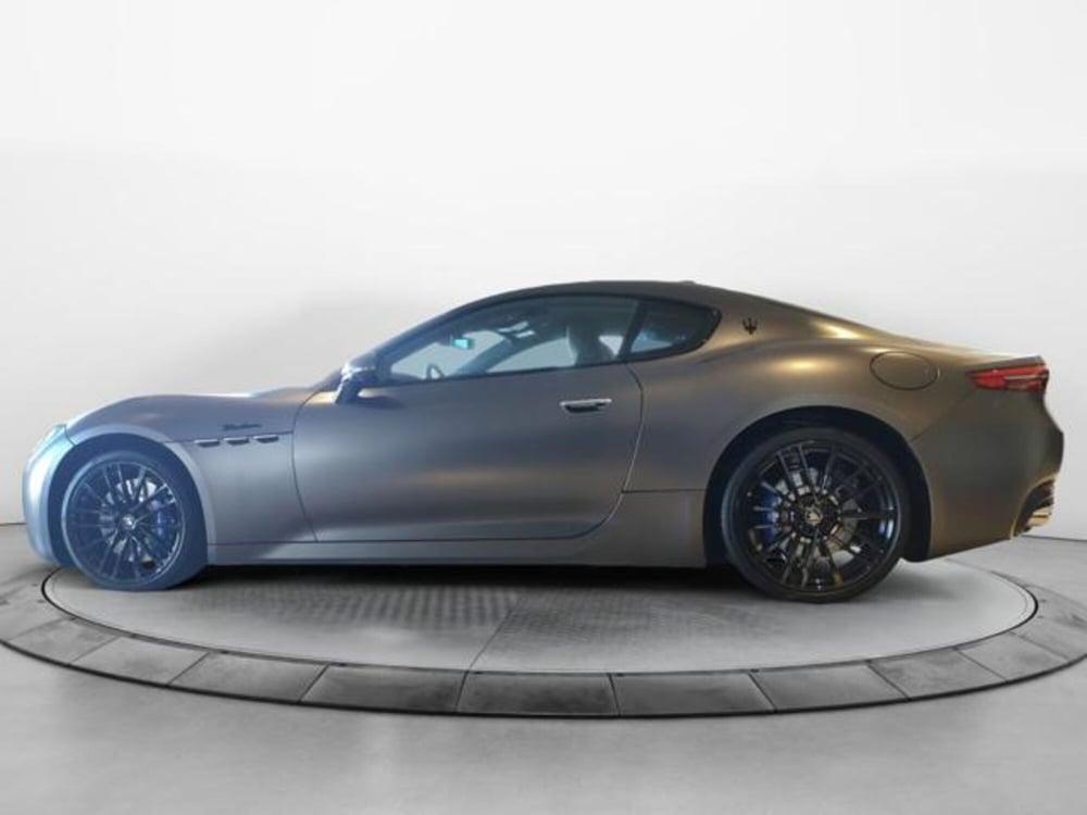 Maserati Granturismo nuova a Modena (3)