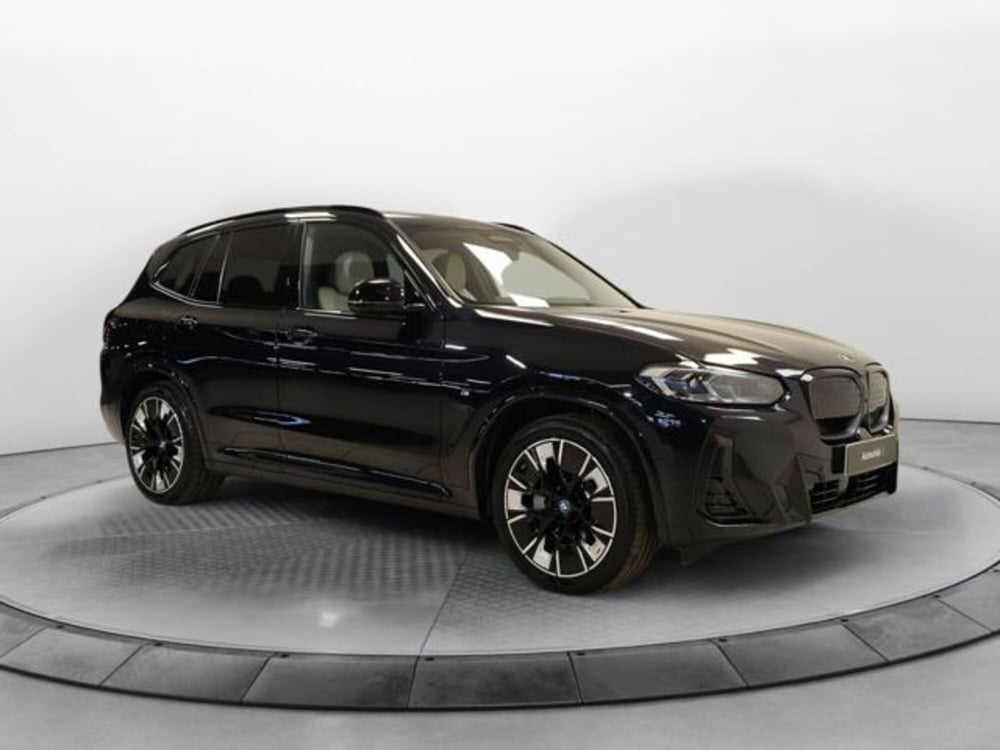 BMW iX3 usata a Modena (16)